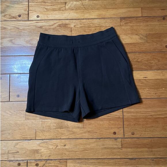 Lululemon Scuba High-Rise Short 5" - Picture 10 of 16